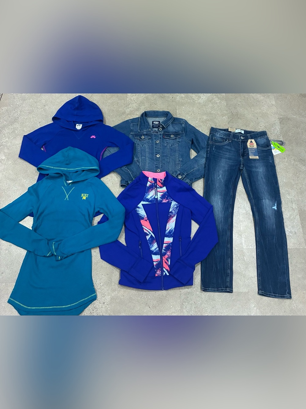 Girls LEVI’S/NIKE/IVIVVA Skinny Jeans..Jackets & Shirt Lot, sz 12….1 NWT